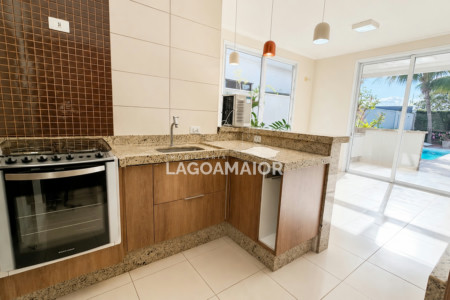 Casa à venda com 3 quartos, sendo 1 suíte, no condomínio Portal das Àguas, Três Lagoas - MS