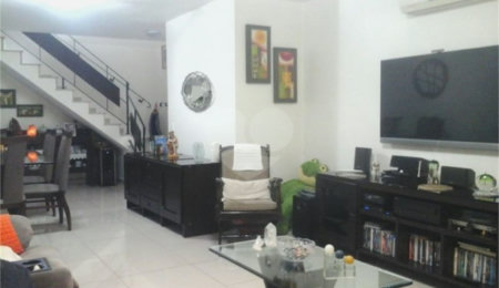 Casa à venda com 3 quartos, sendo 1 suíte, em Santo Amaro, São Paulo, SP
