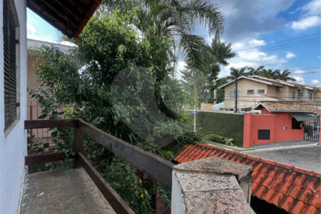 Sobrado à venda com 6 quartos, sendo 4 suítes,  em Vila Oliveira, Mogi das Cruzes, SP