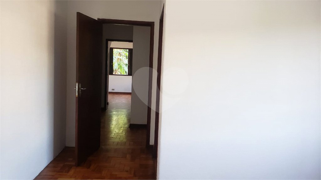 Sobrado à venda com 3 quartos, sendo 1 suíte, em Horto, São Paulo, SP