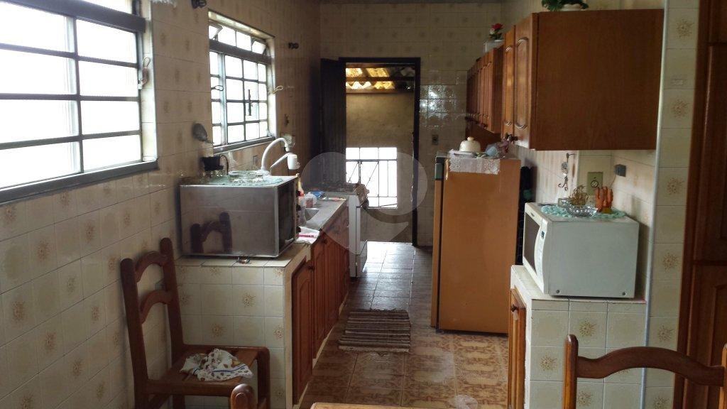 Casa à venda com 3 quartos, sendo 1 suíte, em Itaquera, São Paulo, SP