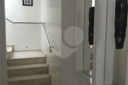 Sobrado à venda com 3 quartos, sendo 1 suíte, em Jardim Petrópolis, São Paulo, SP