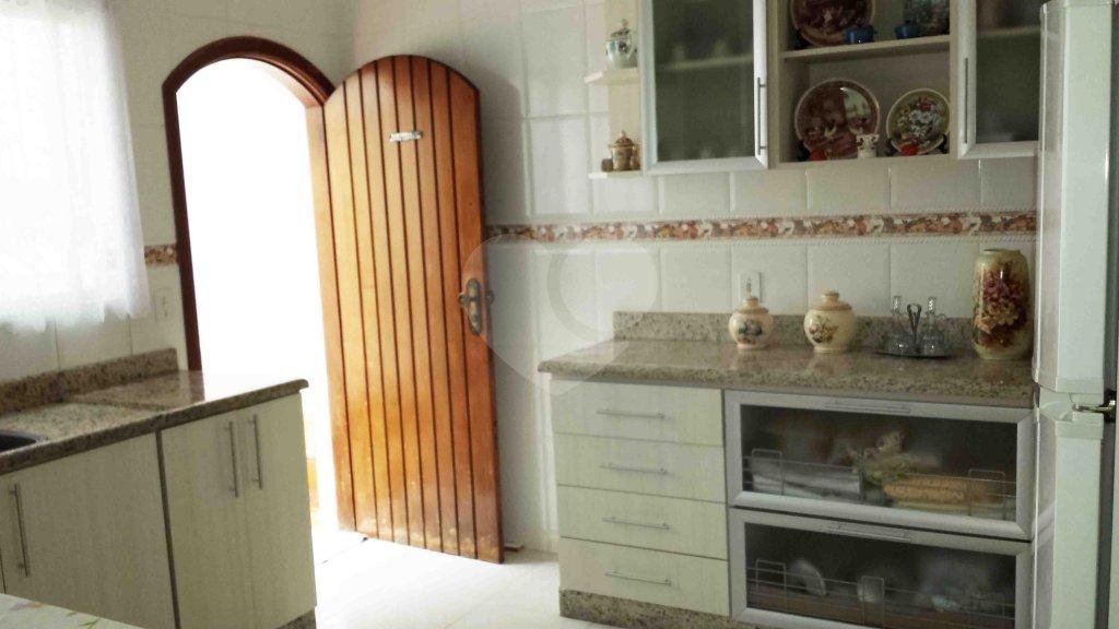 Sobrado à venda com 3 quartos, sendo 2 suítes, em Jardim Marajoara, São Paulo, SP