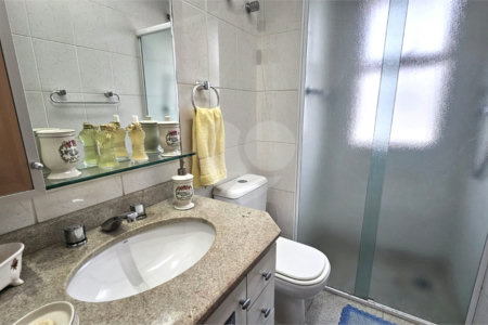 Cobertura à venda com 4 quartos, sendo 3 suítes, em Alto da Boa Vista, São Paulo, SP