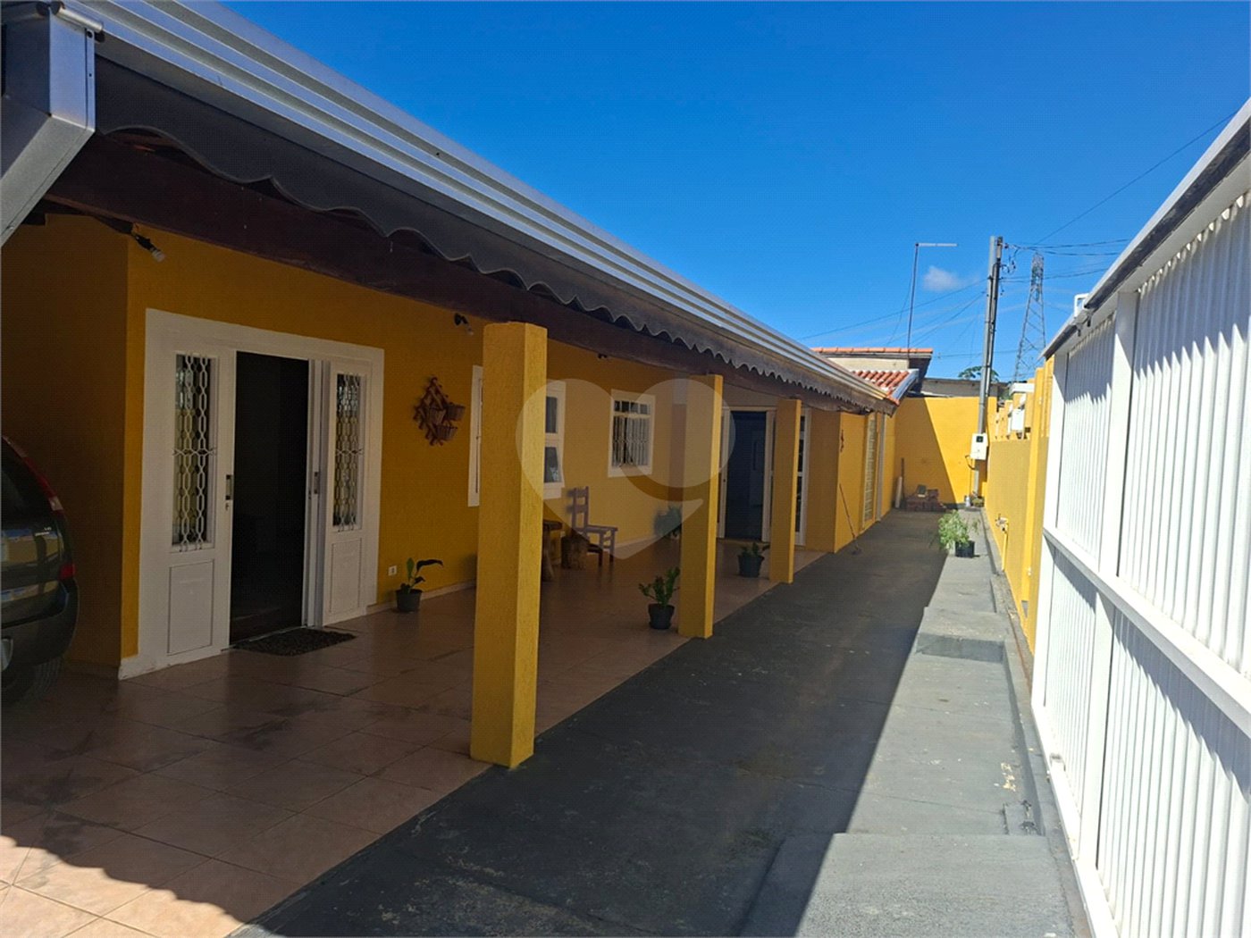 Casa à venda com 3 quartos, sendo 1 suíte,  em Tatetú, Alambari, SP