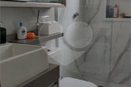 Sobrado à venda com 3 quartos, sendo 1 suíte, em Chora Menino, São Paulo, SP