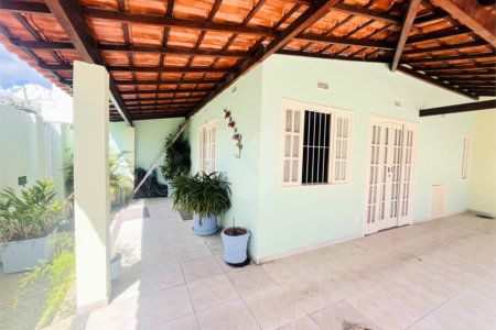 Casa à venda com 3 quartos, sendo 1 suíte, em Campo Grande, Rio de Janeiro, RJ