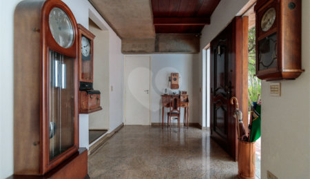 Casa à venda com 4 quartos, sendo 3 suítes,  em Jardim Panorama, São Paulo, SP