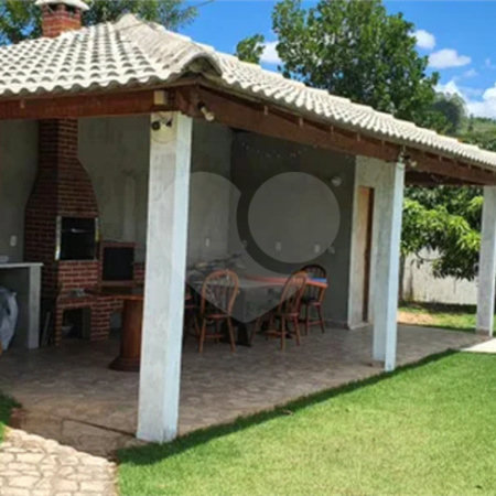 Chácara à venda com 3 quartos, sendo 1 suíte, no Centro, Paraibuna, SP
