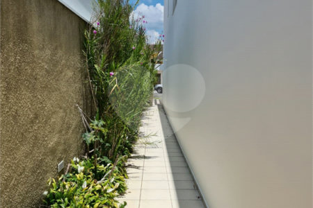 Casa à venda com 6 quartos, sendo 4 suítes, no condomínio Jardim Paulista I, Vinhedo - SP