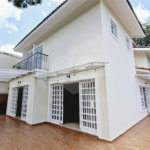 Casa à venda com 4 suítes no condomínio Jardim Vitória Régia, São Paulo - SP