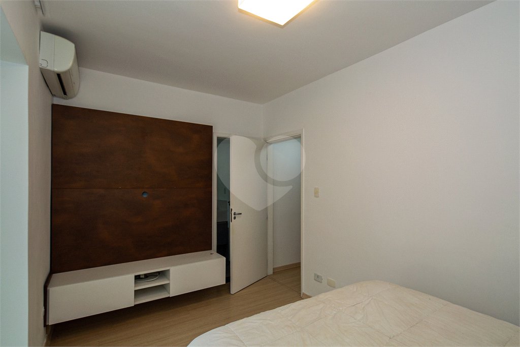 Casa à venda com 3 quartos, sendo 1 suíte, em Campo Belo, São Paulo, SP