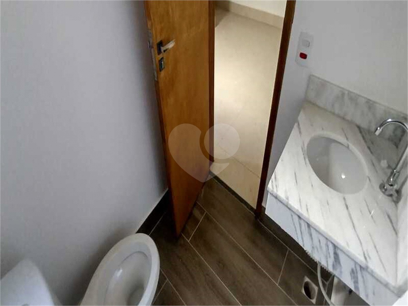 Casa à venda com 2 quartos, sendo 1 suíte, em Parque Residencial Sabiás, Indaiatuba, SP