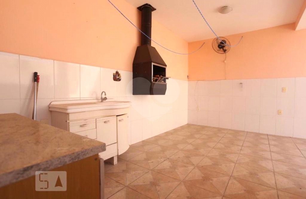 Casa à venda com 2 quartos, sendo 1 suíte,  em Jardim Ivana, São Paulo, SP