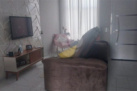 Casa à venda com 2 quartos, sendo 1 suíte, no condomínio Horto Florestal Villagio, Sorocaba - SP