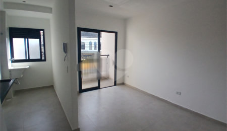 Casa à venda com 2 quartos no condomínio Sintra, São Paulo - SP