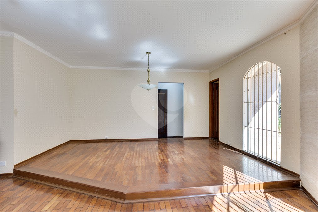 Casa à venda com 4 quartos, sendo 2 suítes, em City Campo Grande, São Paulo, SP