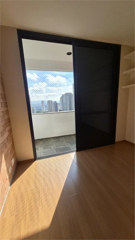 Apartamento à venda ou para alugar com 3 quartos, sendo 2 suítes, em Vila Romana, São Paulo, SP