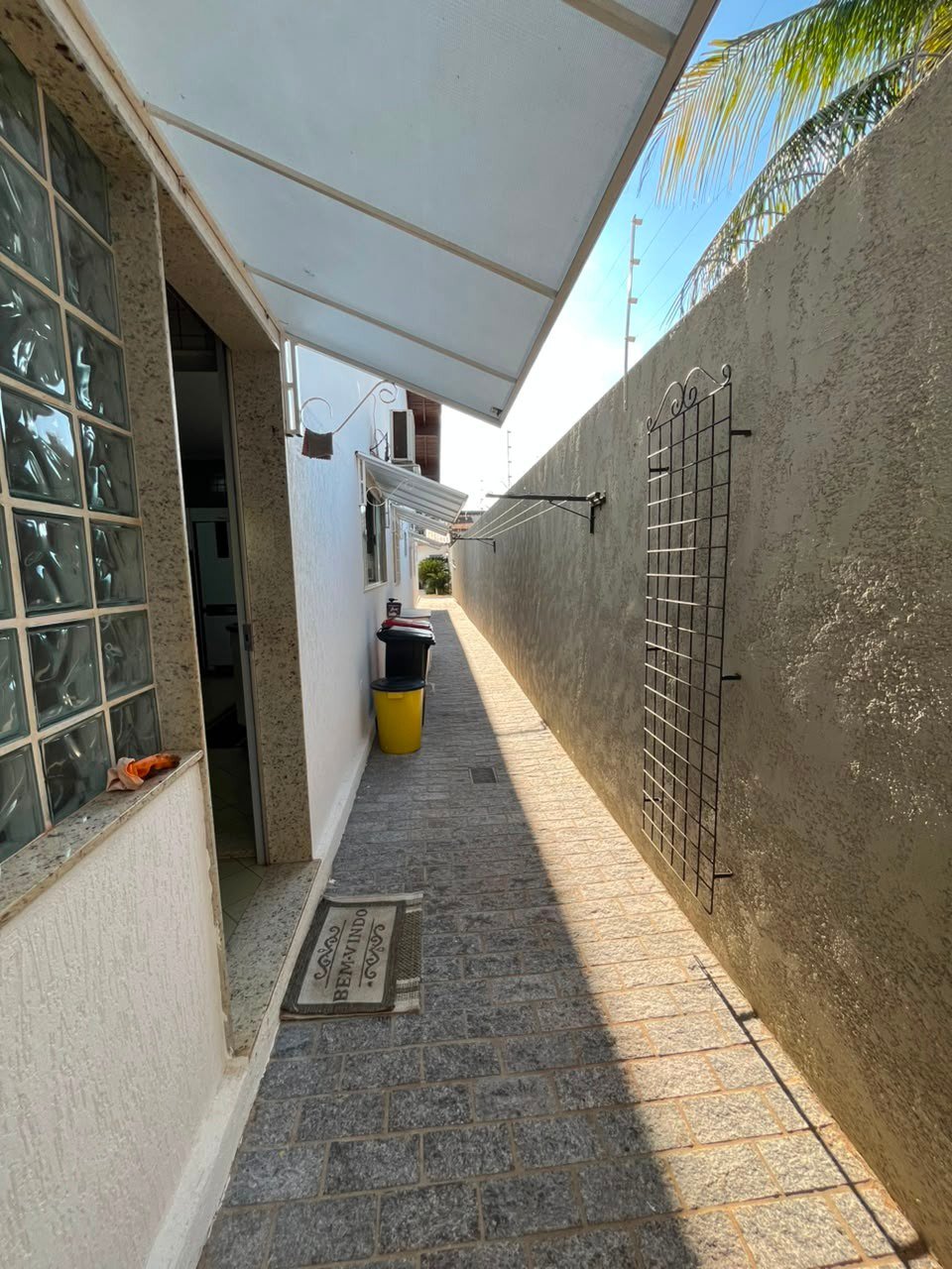Casa à venda com 3 quartos, sendo 1 suíte,  em Santos Dumont, Três Lagoas, MS