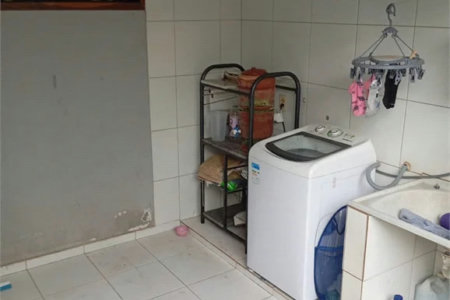 Casa à venda com 3 quartos, sendo 1 suíte,  em Cajueiro, Balsas, MA