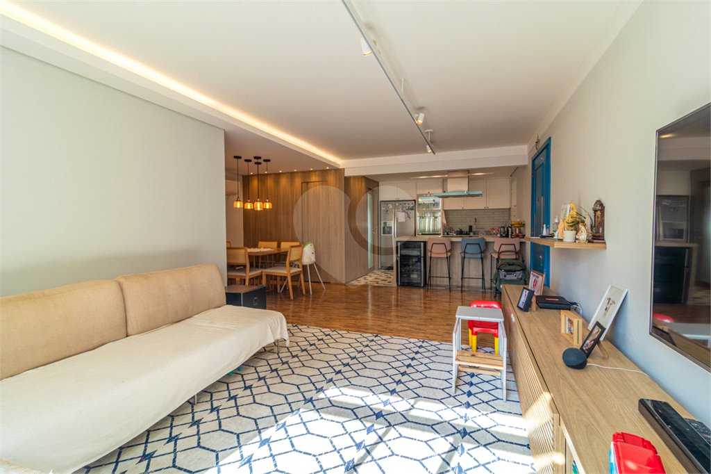 Apartamento à venda com 3 quartos, sendo 1 suíte, em Moema, São Paulo, SP