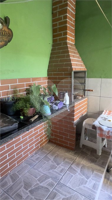Sobrado à venda com 3 suítes em Jardim Ester Yolanda, São Paulo, SP