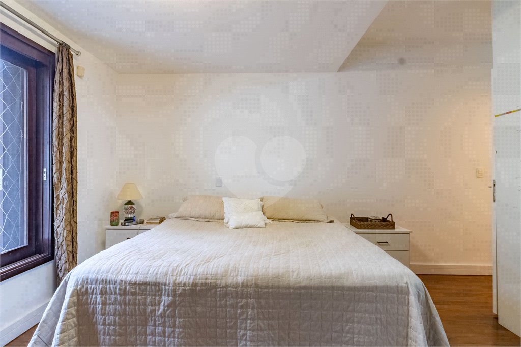 Casa à venda com 3 quartos, sendo 1 suíte, em Jardim Paulistano, São Paulo, SP