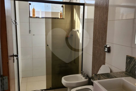 Casa à venda ou para alugar com 3 quartos, sendo 1 suíte, em Jardim Primavera, Araraquara, SP