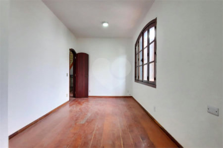 Casa à venda com 4 quartos, sendo 1 suíte, em Maracanã, Rio de Janeiro, RJ