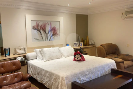 Apartamento com terraço 385m² 03 dormitórios sendo 2 suítes 5 vagas..Estuda Permuta.
