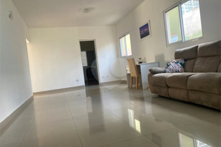 Casa à venda com 3 quartos, sendo 1 suíte, no condomínio Terras de Santa Adelia, Vargem Grande Paulista - SP