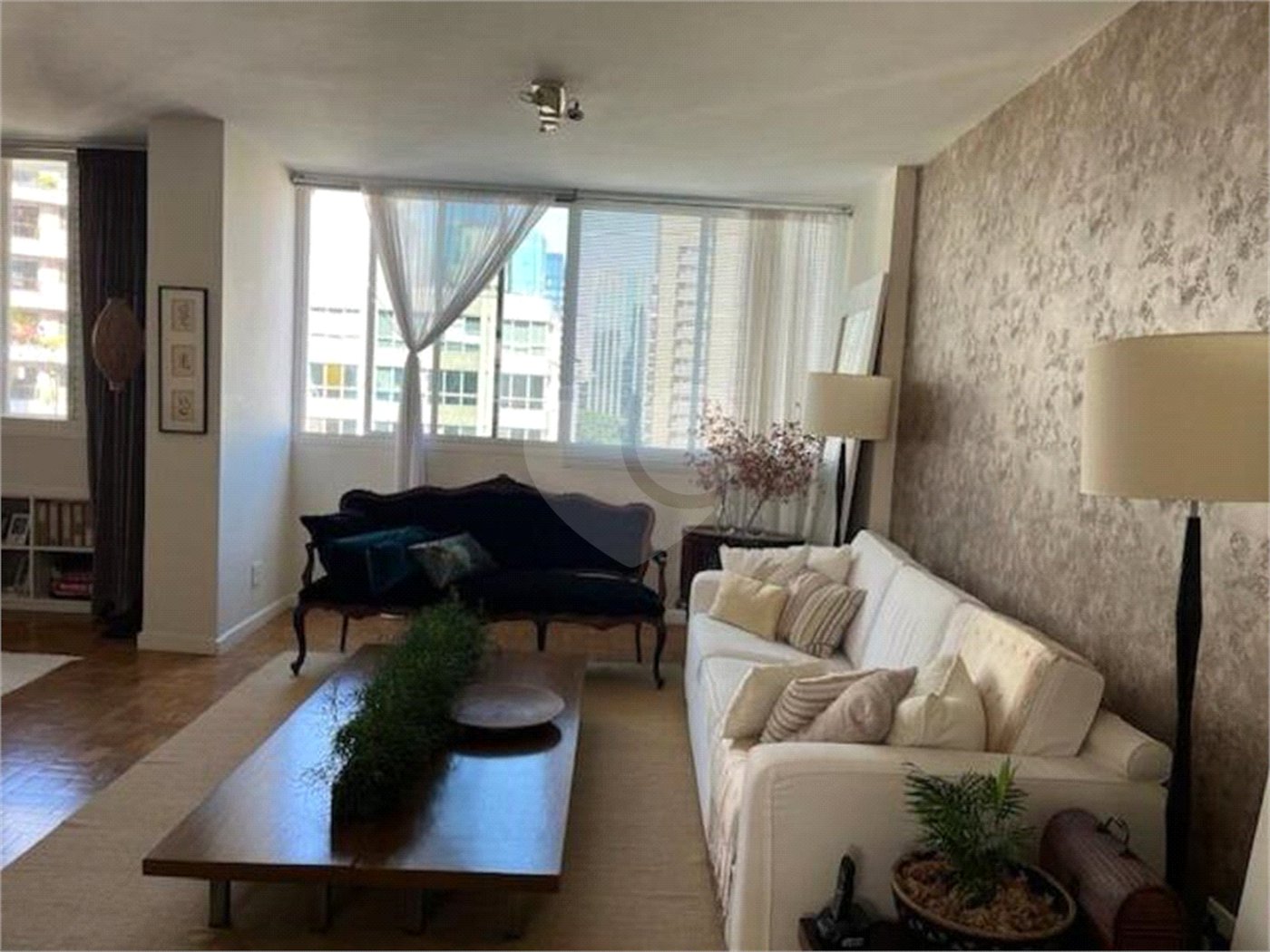 Apartamento à venda ou para alugar com 1 suíte em Jardim Europa, São Paulo, SP
