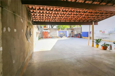 Sobrado à venda com 4 quartos, sendo 1 suíte, em Residencial Monte Verde, Indaiatuba, SP