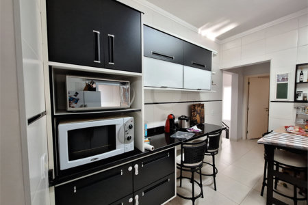 Casa à venda com 3 suítes no condomínio Villaggio Capriccio, Louveira - SP