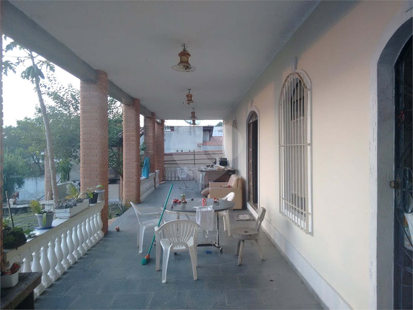 Casa à venda com 5 quartos, sendo 2 suítes, no condomínio Terras de Santa Rosa, Salto - SP