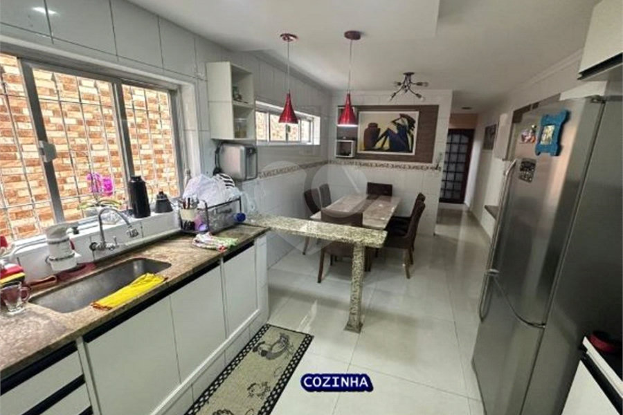 Sobrado à venda com 3 quartos, sendo 1 suíte, em Jardim Aricanduva, São Paulo, SP