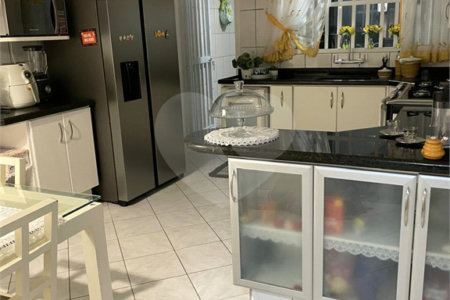 Sobrado à venda com 3 quartos, sendo 1 suíte, em Vila Maria Alta, São Paulo, SP