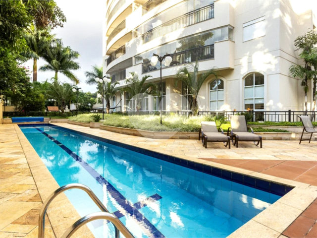 Apartamento à venda com 3 suítes em Alto da Boa Vista, São Paulo, SP