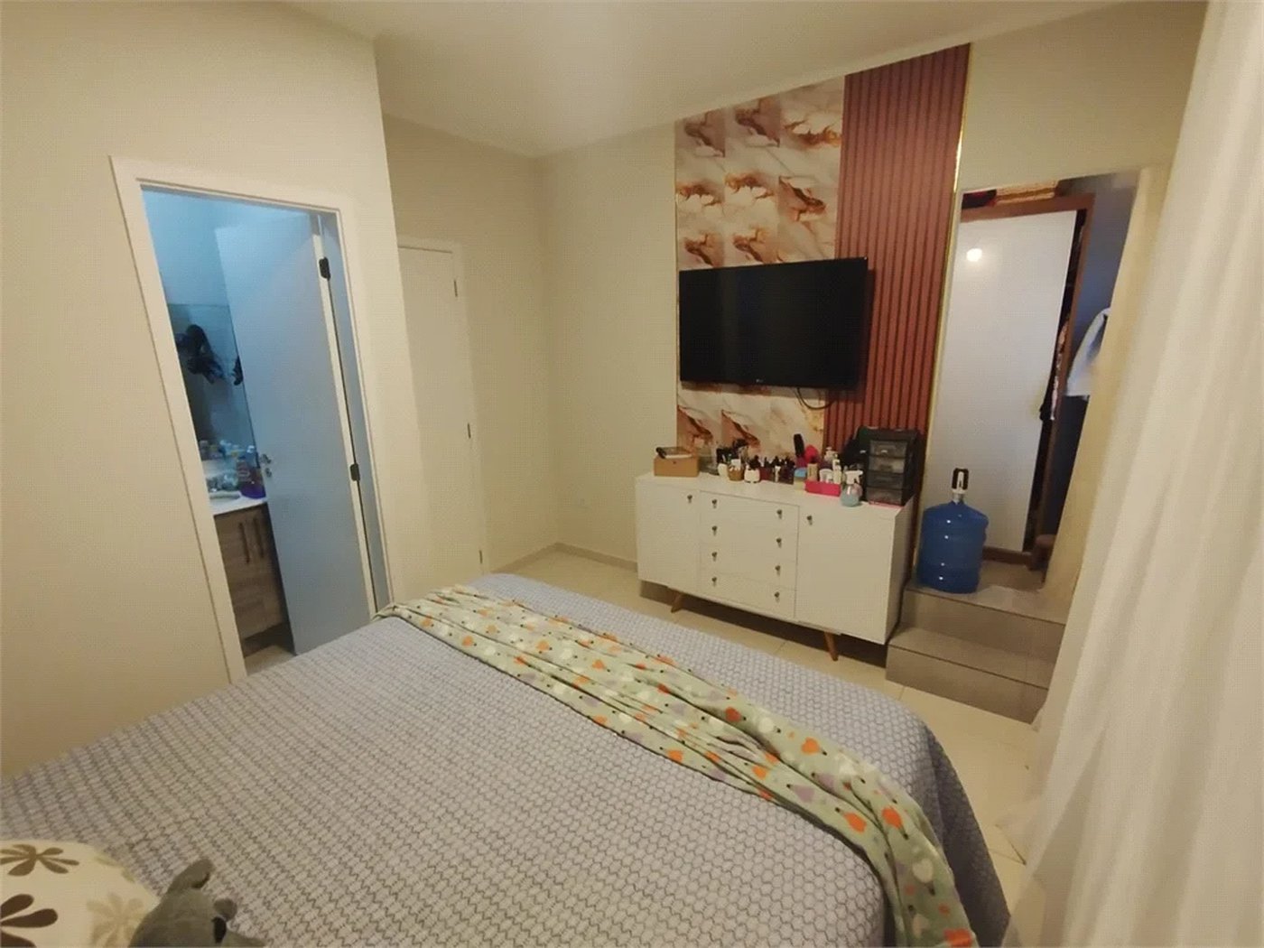 Casa à venda com 2 quartos, sendo 1 suíte,  no condomínio Residencial Viva Vida, Cotia - SP