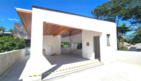 Casa à venda com 4 suítes em Alto da Boa Vista, São Paulo, SP