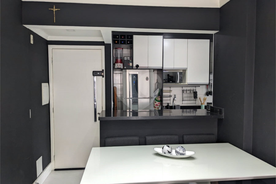 Apartamento à venda com 2 quartos, sendo 1 suíte,  em Jardim Rosa de Franca, Guarulhos, SP