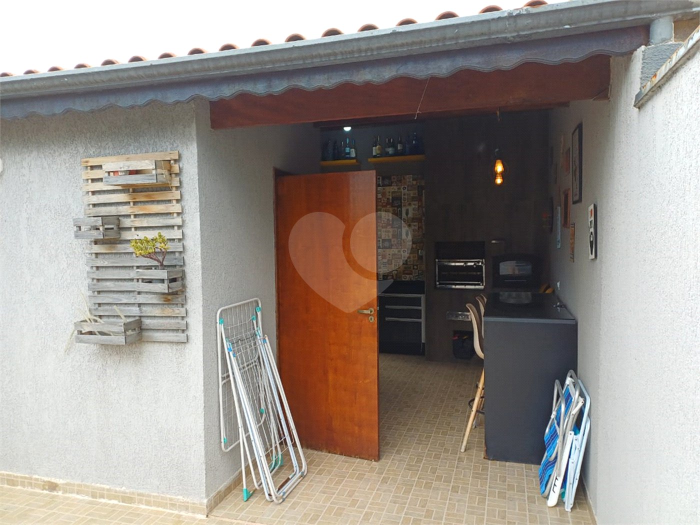 Casa à venda com 3 quartos, sendo 1 suíte,  no condomínio Residencial Shekinah, São Paulo - SP