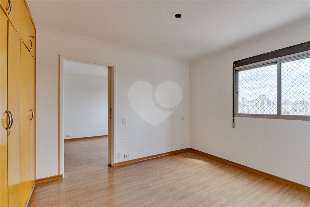Apartamento à venda com 4 suítes em Campo Belo, São Paulo, SP