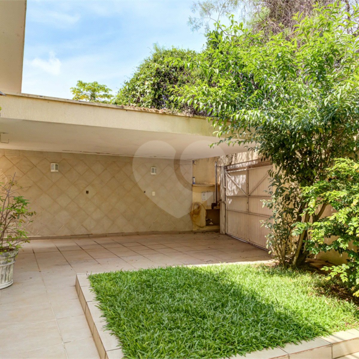Casa de Vila à venda com 4 suítes em Granja Julieta, São Paulo, SP