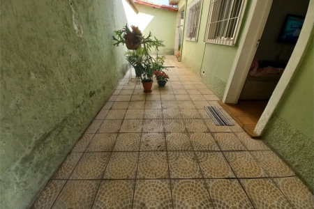 Casa Térrea à venda com 3 quartos em Jardim Maria Virginia, São Paulo, SP