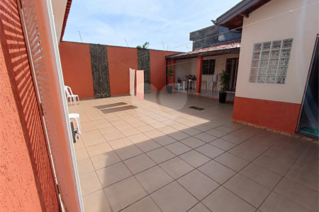Casa à venda com 3 quartos, sendo 1 suíte, em Vila Rosa, Itapetininga, SP