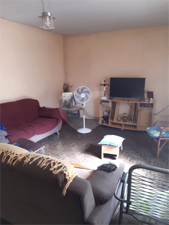 Casa à venda com 2 quartos no Centro, Salto, SP