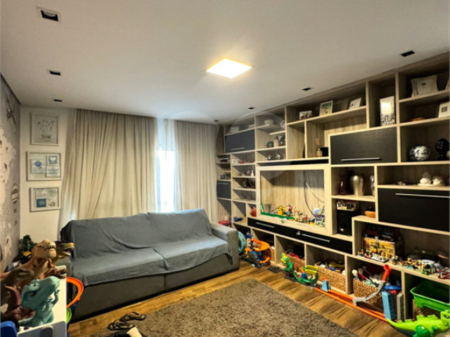 Sobrado à venda com 3 quartos, sendo 2 suítes,  em Tremembé, São Paulo, SP