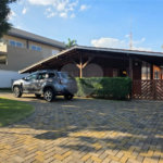 Casa à venda com 3 quartos, sendo 1 suíte, no condomínio Estância Marambaia, Vinhedo - SP