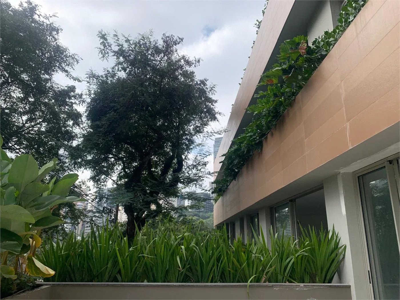 Apartamento à venda com 2 suítes em Vila Madalena, São Paulo, SP